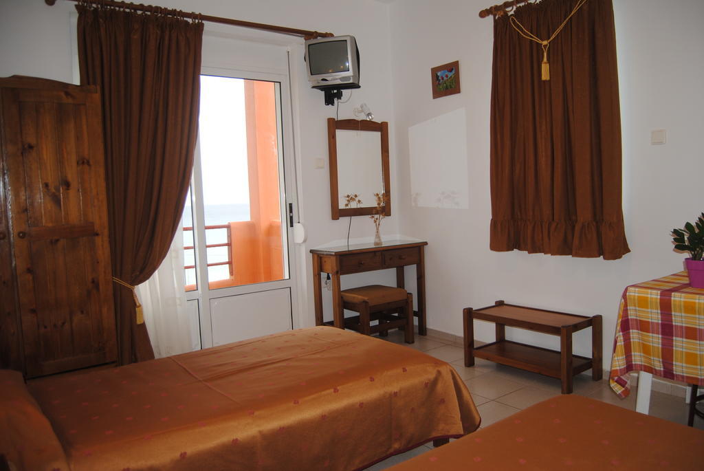 Maria Rooms Agia Ermioni Cameră foto